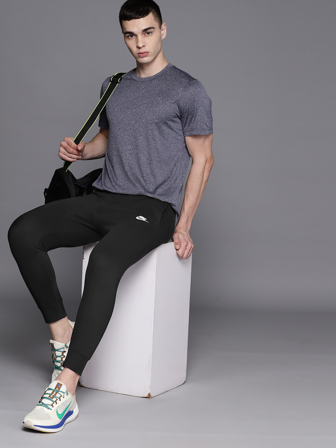 mens nike slim fit joggers