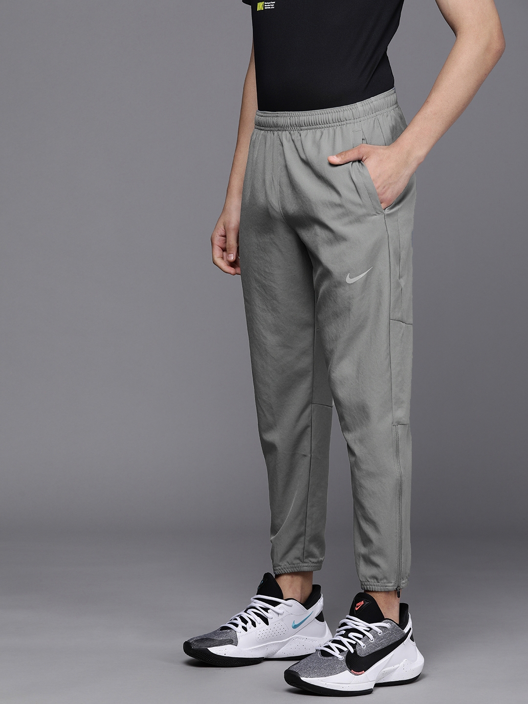 nike men's woven running pants
