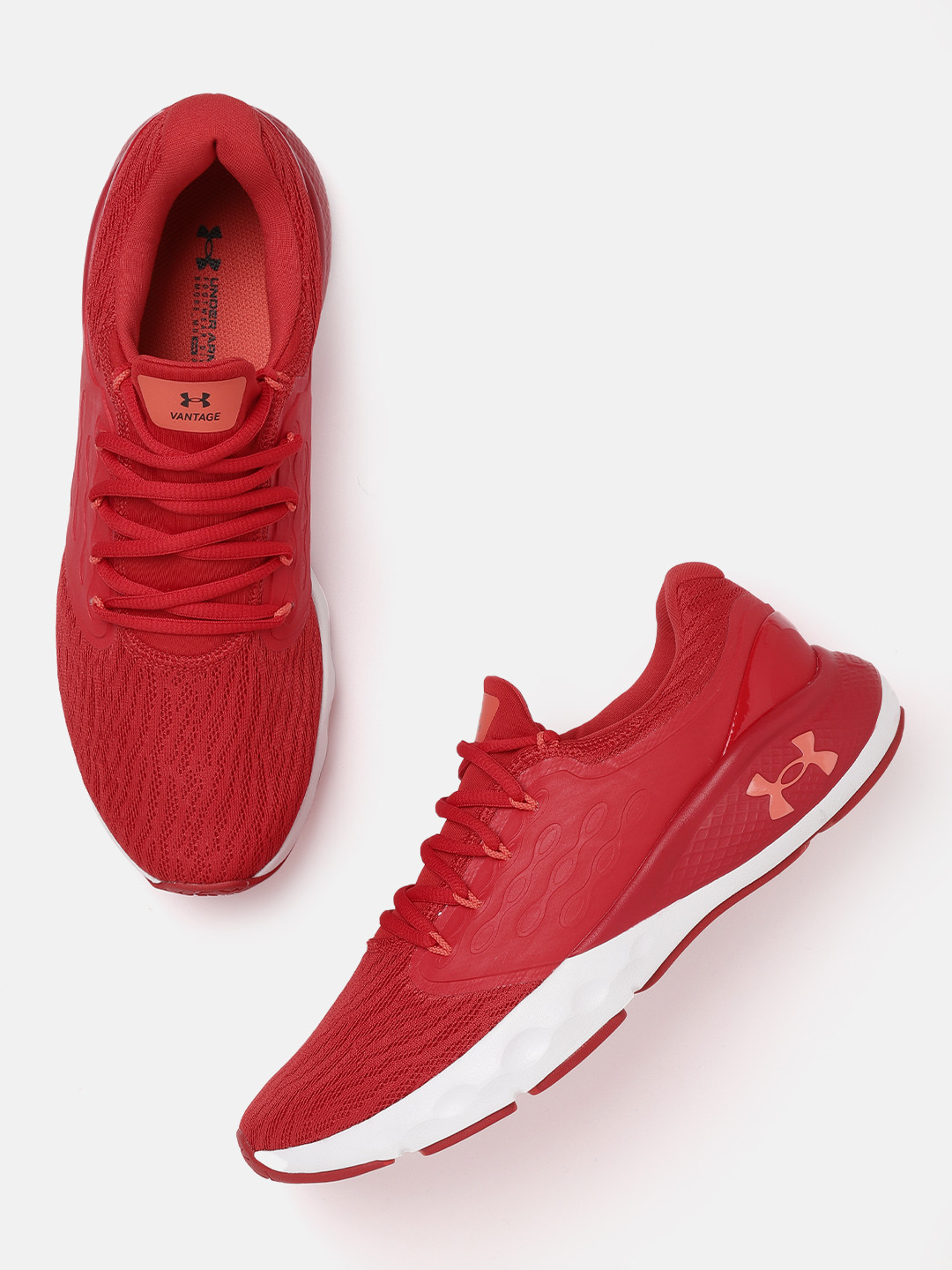 Buy UNDER ARMOUR Men Red Woven Design Charged Vantage Running Shoes