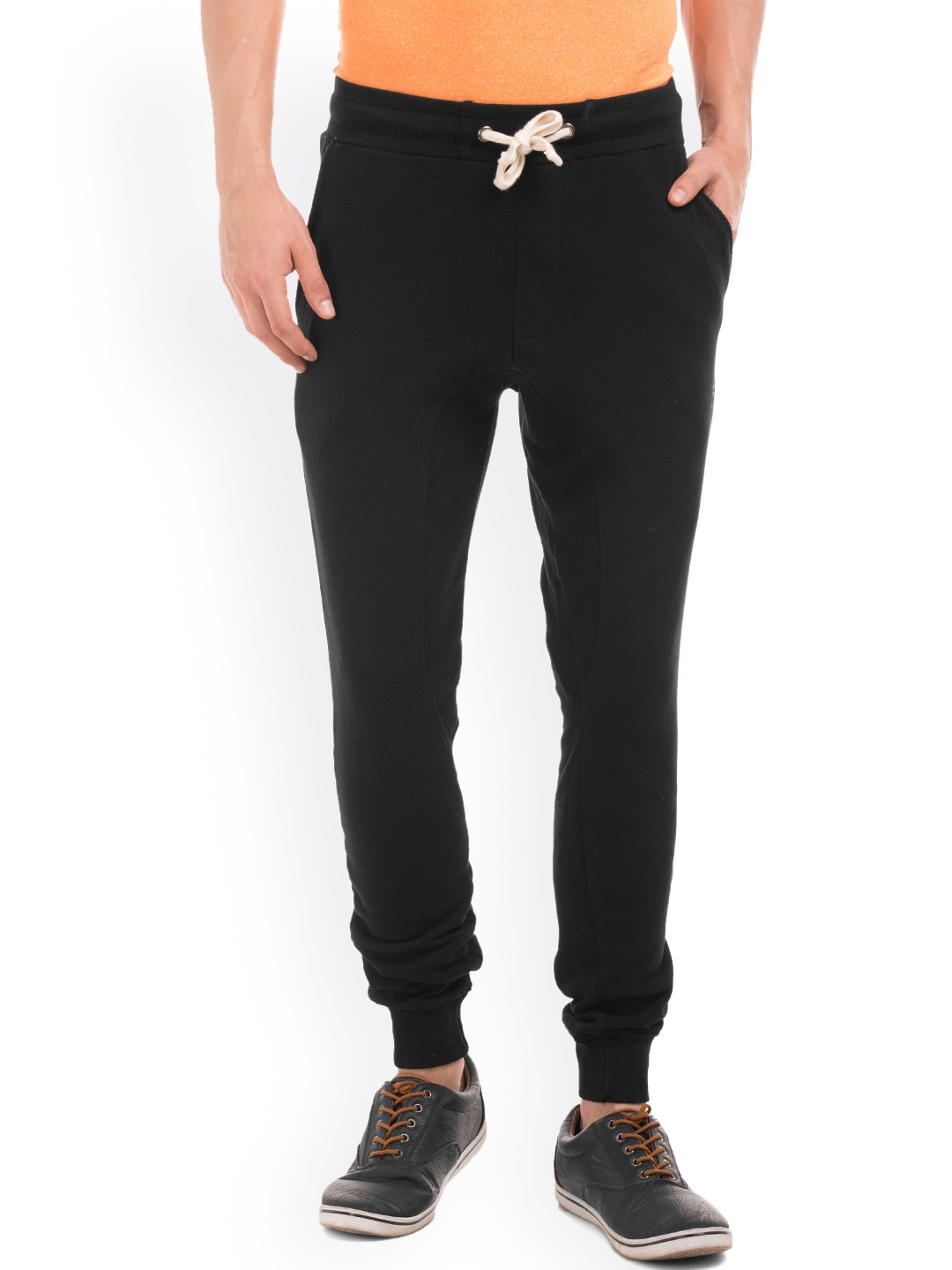 tapered jogger jeans
