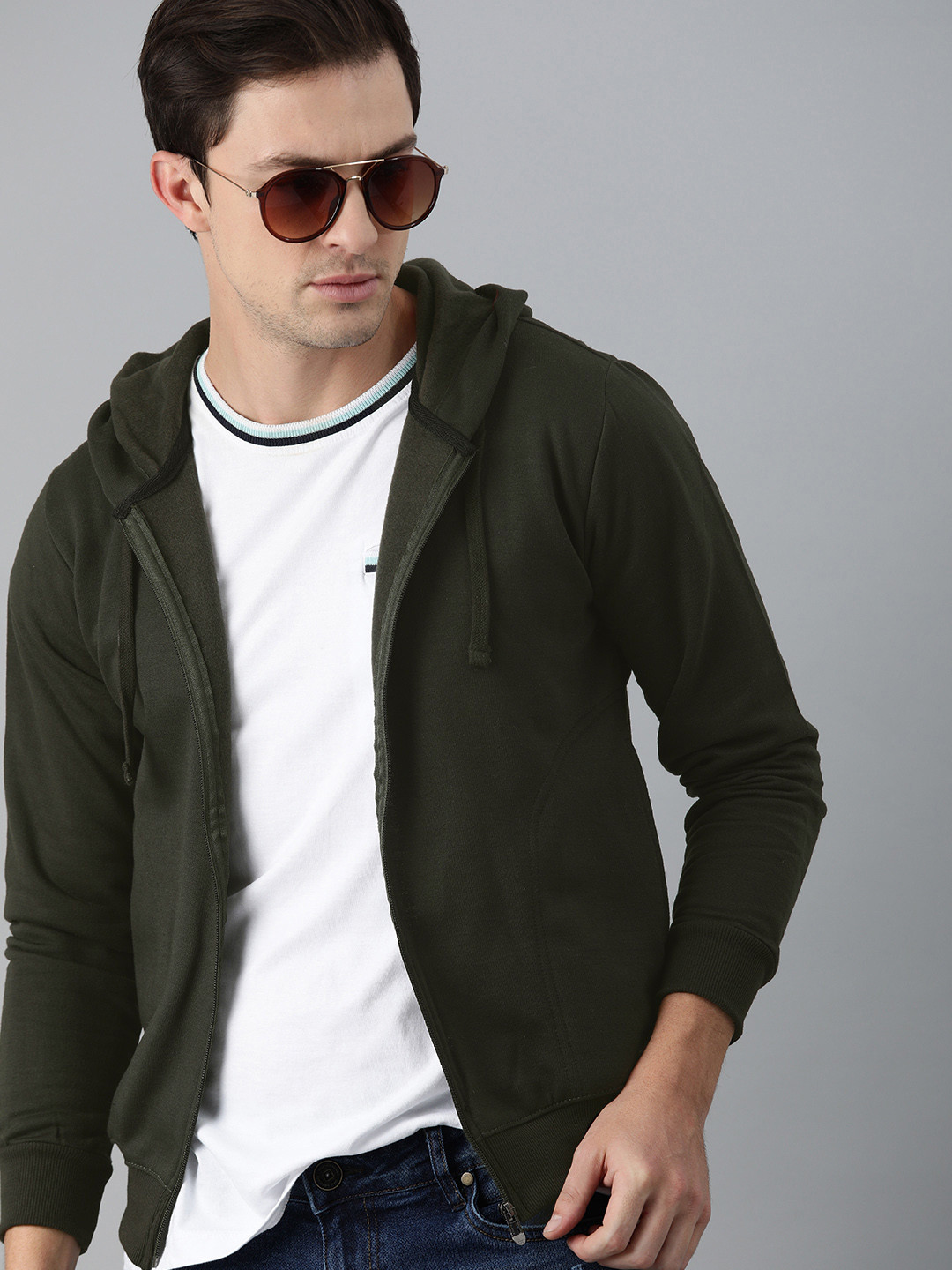 olive green sweatshirt outfit men
