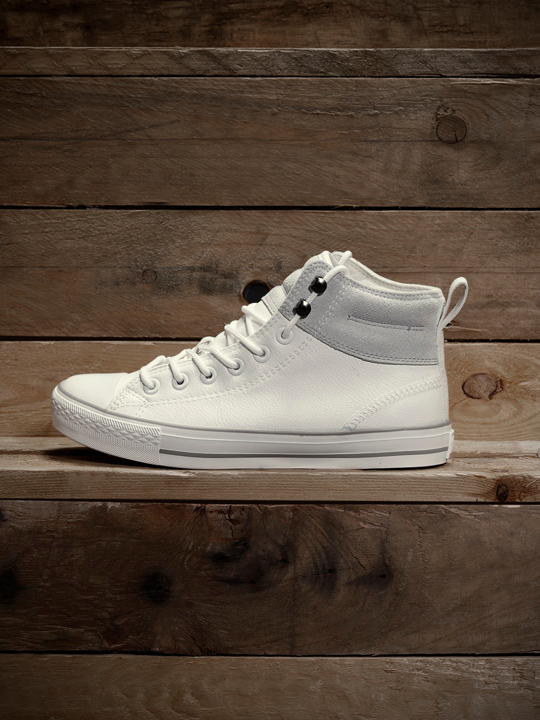 roadster men white solid sneakers