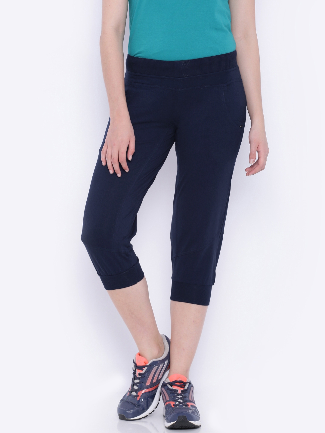 active capris with pockets