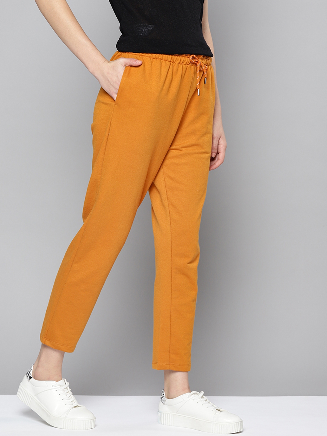 mast and harbour track pants