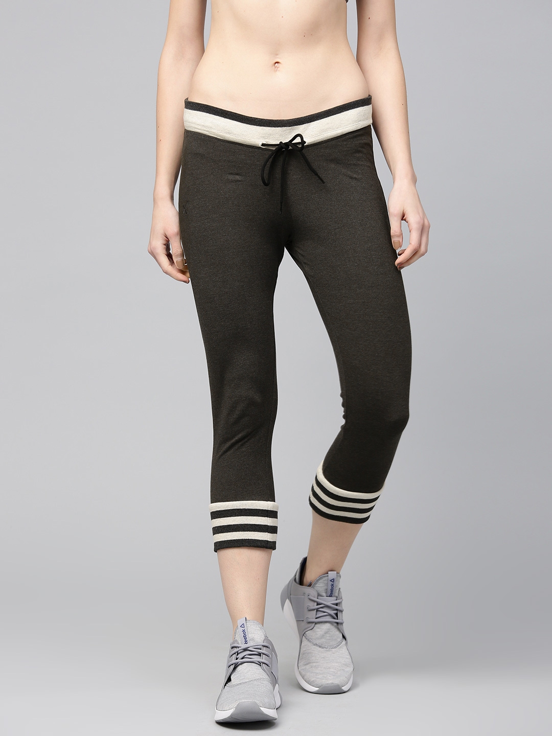 three fourth joggers