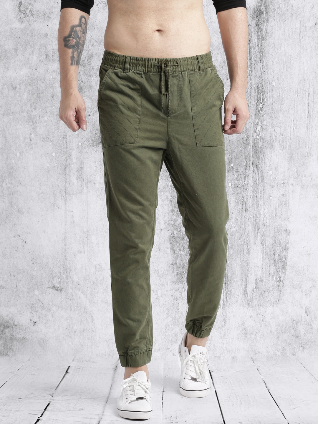 olive cargo joggers mens