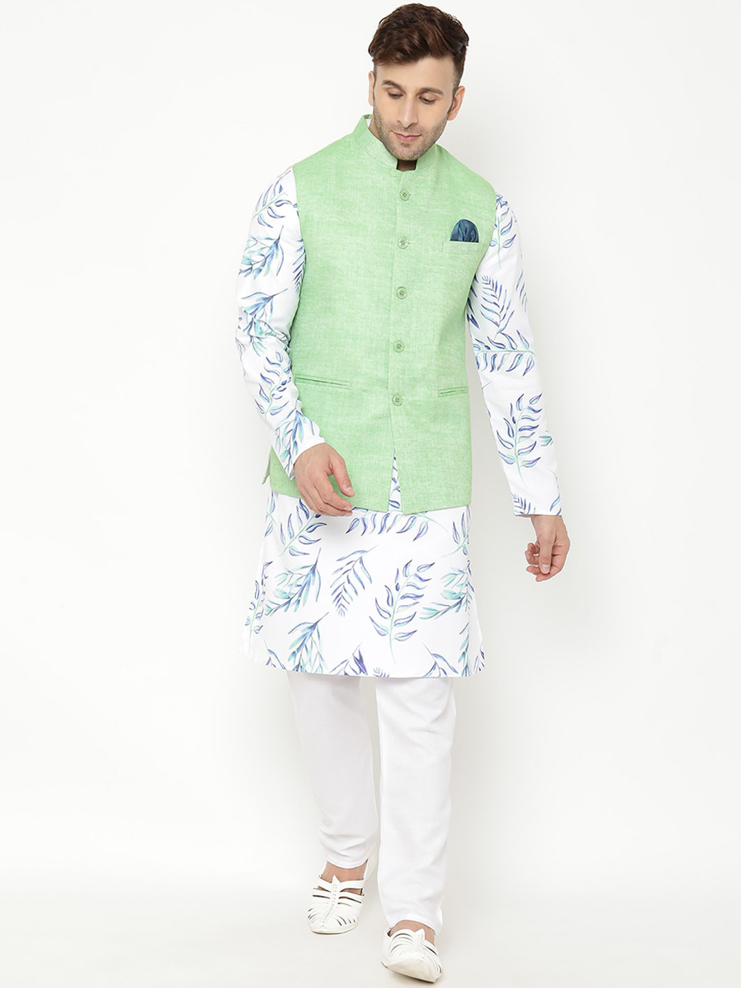 Men'S White Solid Kurta With Pyjamas & Green Nehru Jacket