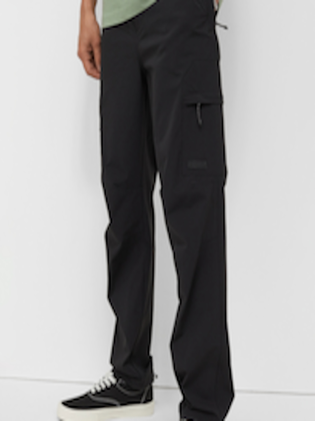 Buy H&M Men Black Solid Regular Fit Cargo Joggers - Trousers for Men ...