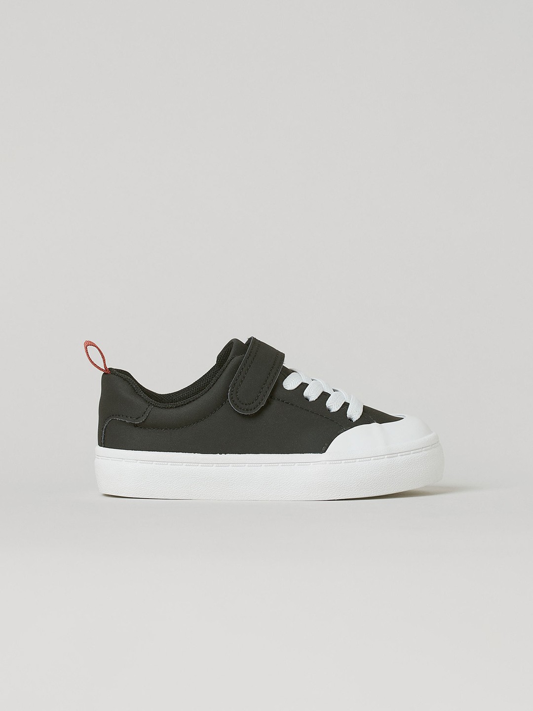 h&m trainers black