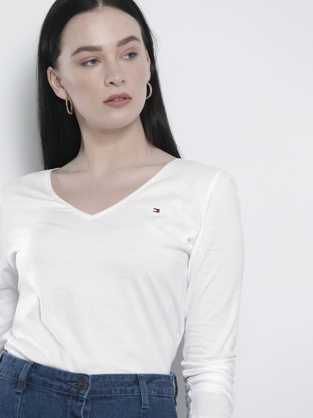 Buy Tommy Hilfiger Women White Solid V Neck Pure Cotton T Shirt