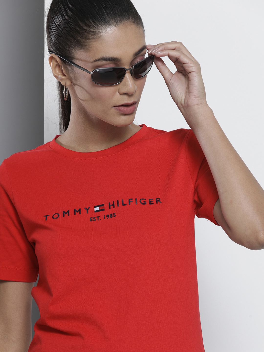 Buy Tommy Hilfiger Women Red Organic Cotton Slim Fit Organic Cotton T Shirt With Logo Embroidery