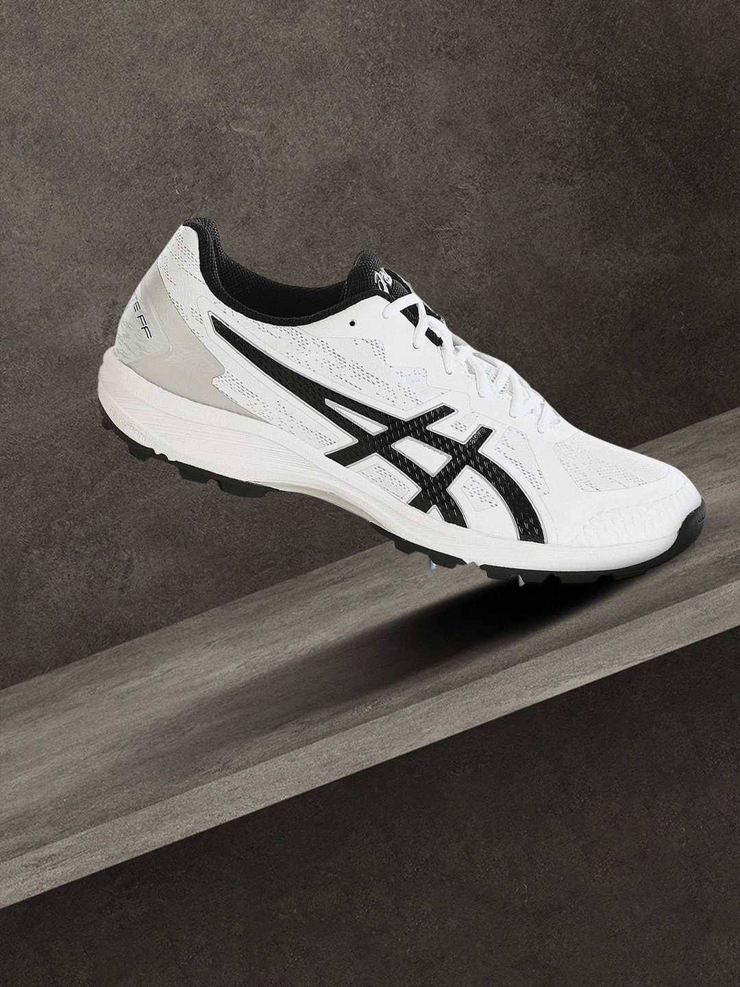 asics strike rate ff