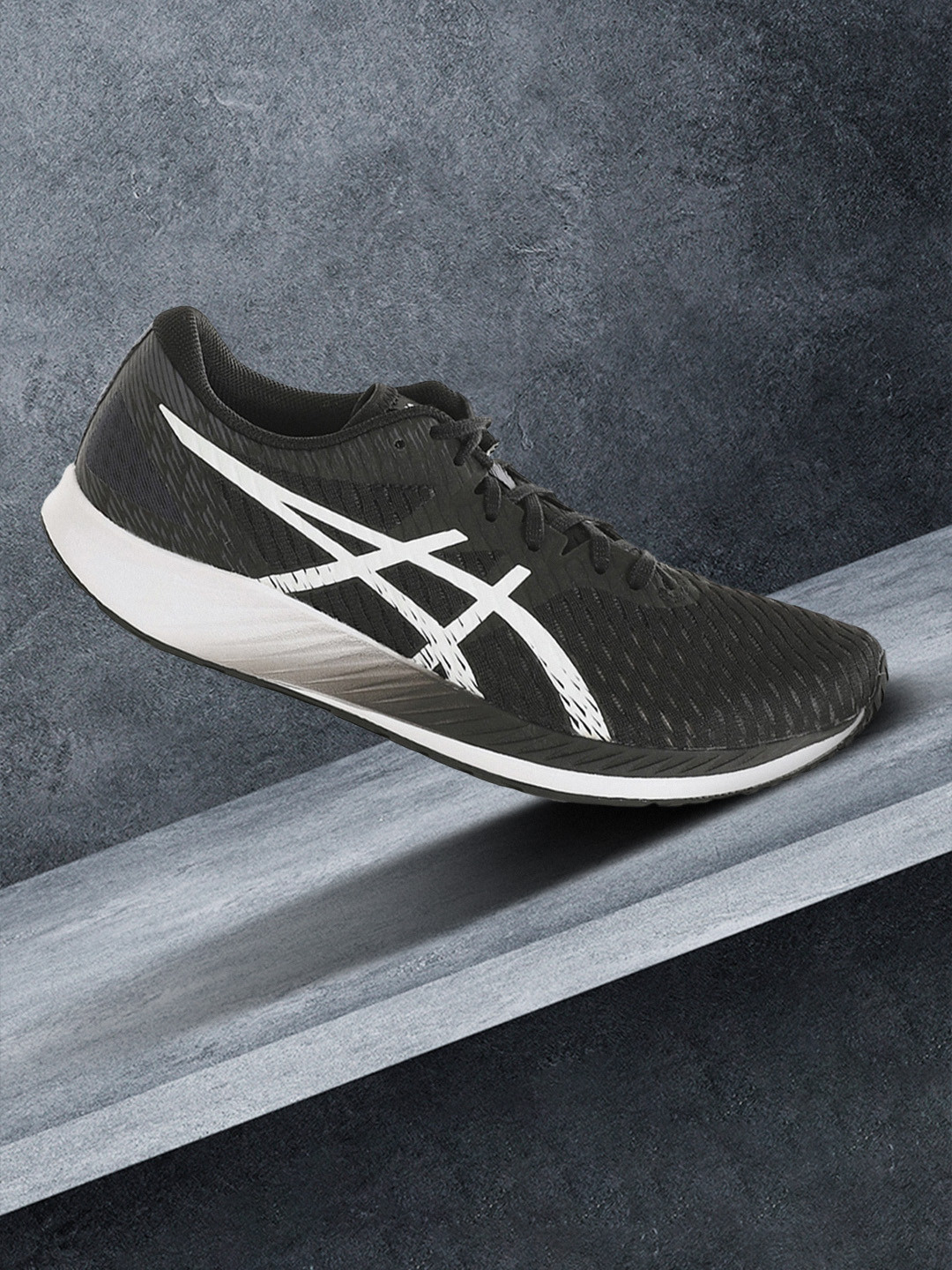 Buy ASICS Hyper Speed Men Black & White Printed Running Sports Shoes Sports Shoes for Men