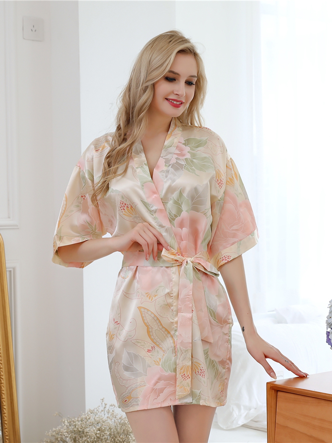 urbanic robe