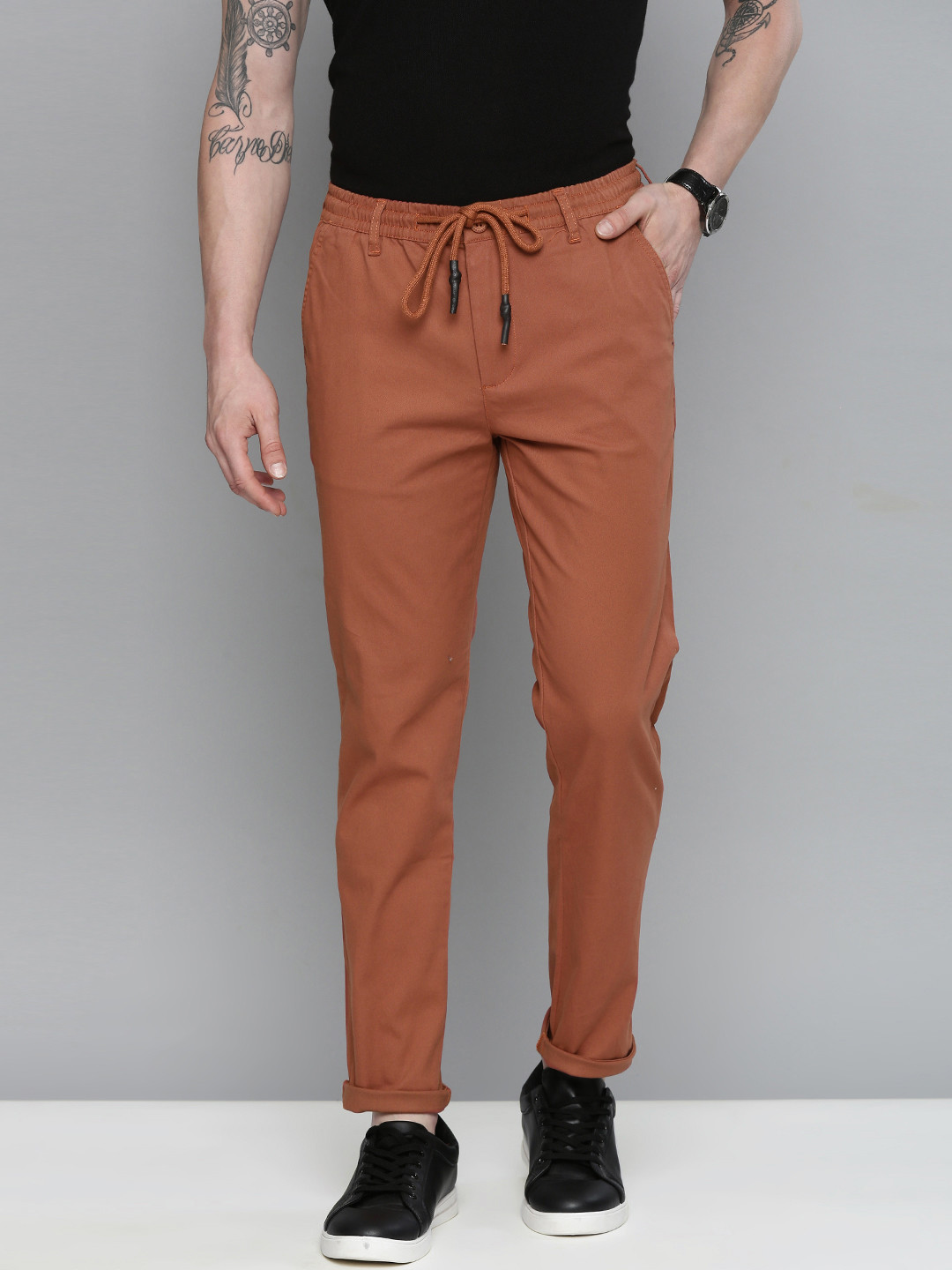 Buy The Indian Garage Co Men Rust Slim Fit Chinos Trousers - Trousers for Men 15201098 | Myntra