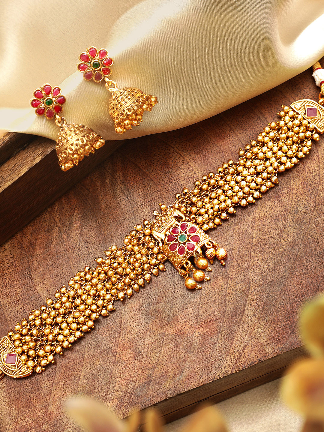Gold Plated Ruby & White Kundan Studded Choker Jewellery Set with Golden Beads