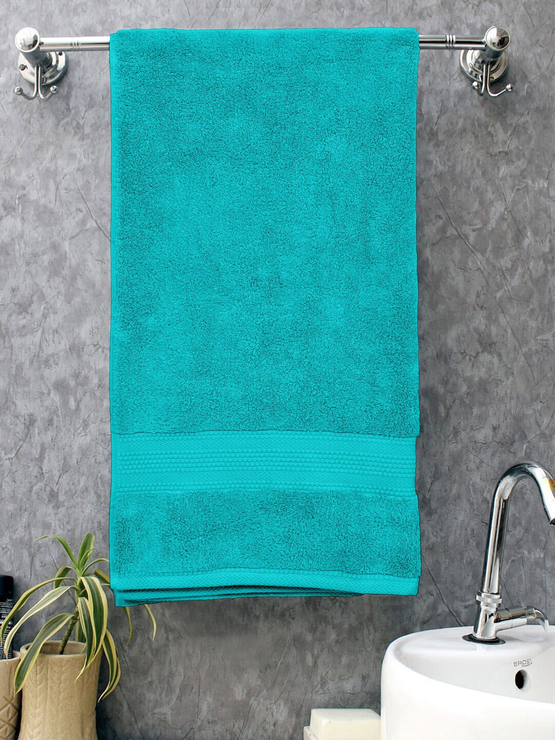 Buy BOMBAY DYEING Sea Green Solid 650 GSM Cotton Bath Towel Bath