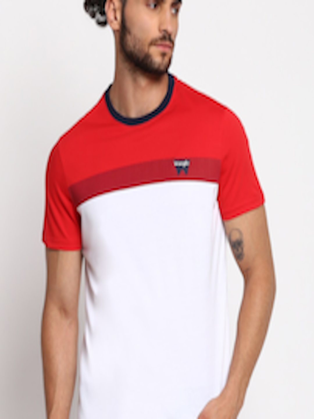 Buy Wrangler Men White & Red Colourblocked T Shirt - Tshirts for Men ...
