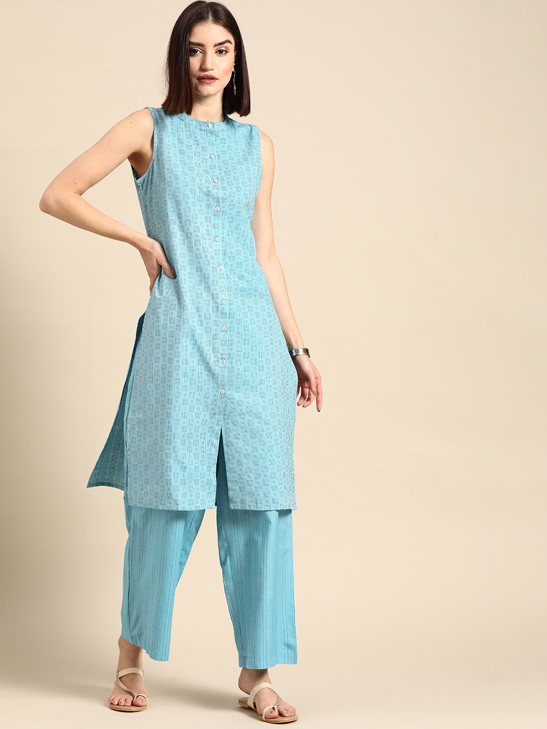myntra anouk kurta set