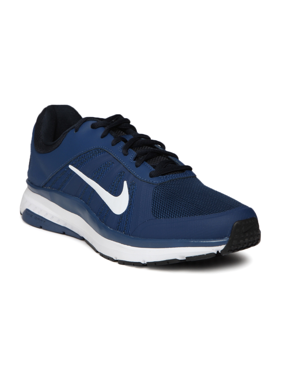 nike men's sports shoes myntra