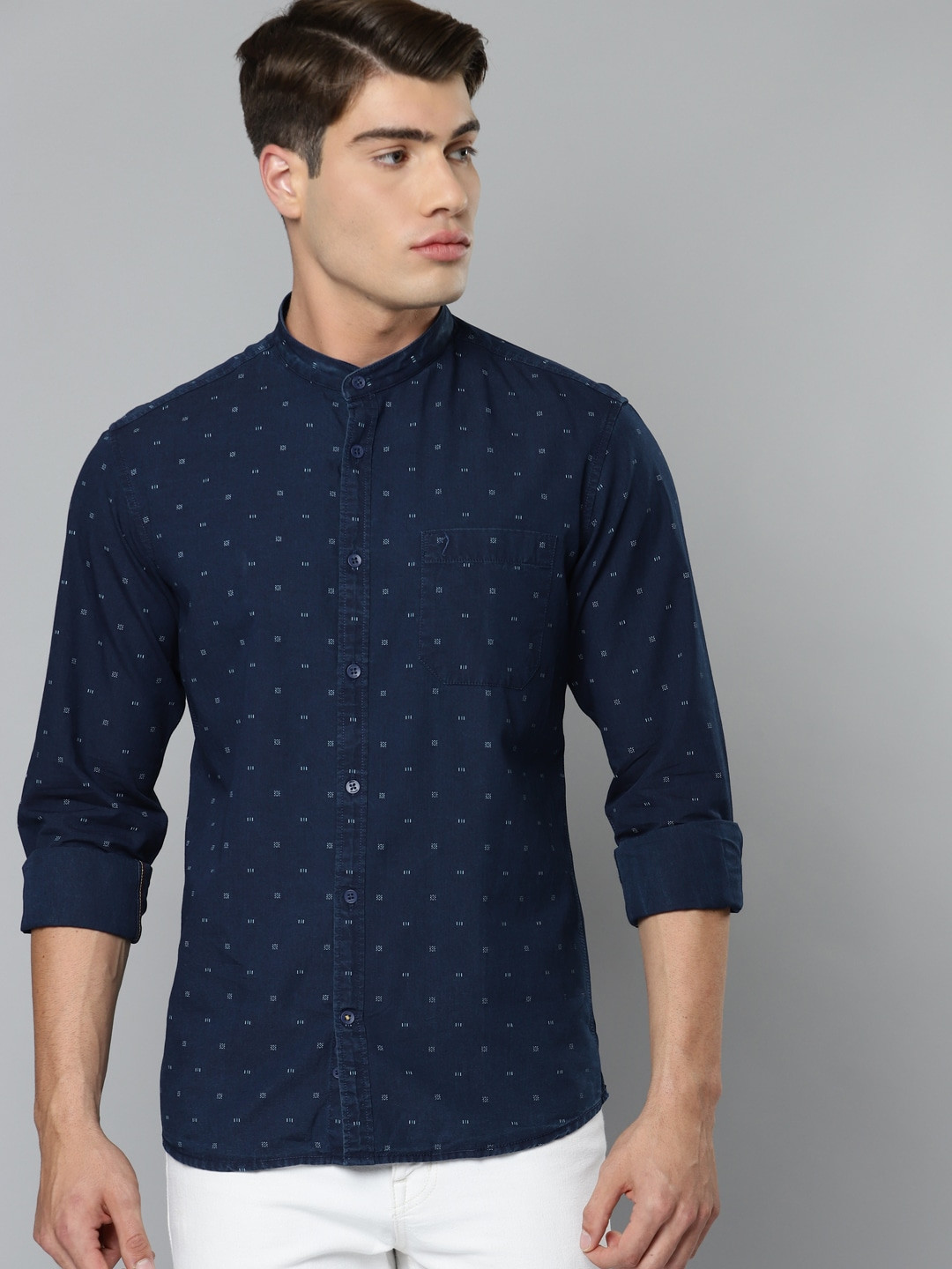 Buy Indian Terrain Men Navy Blue Pure Cotton Slim Fit Printed Casual