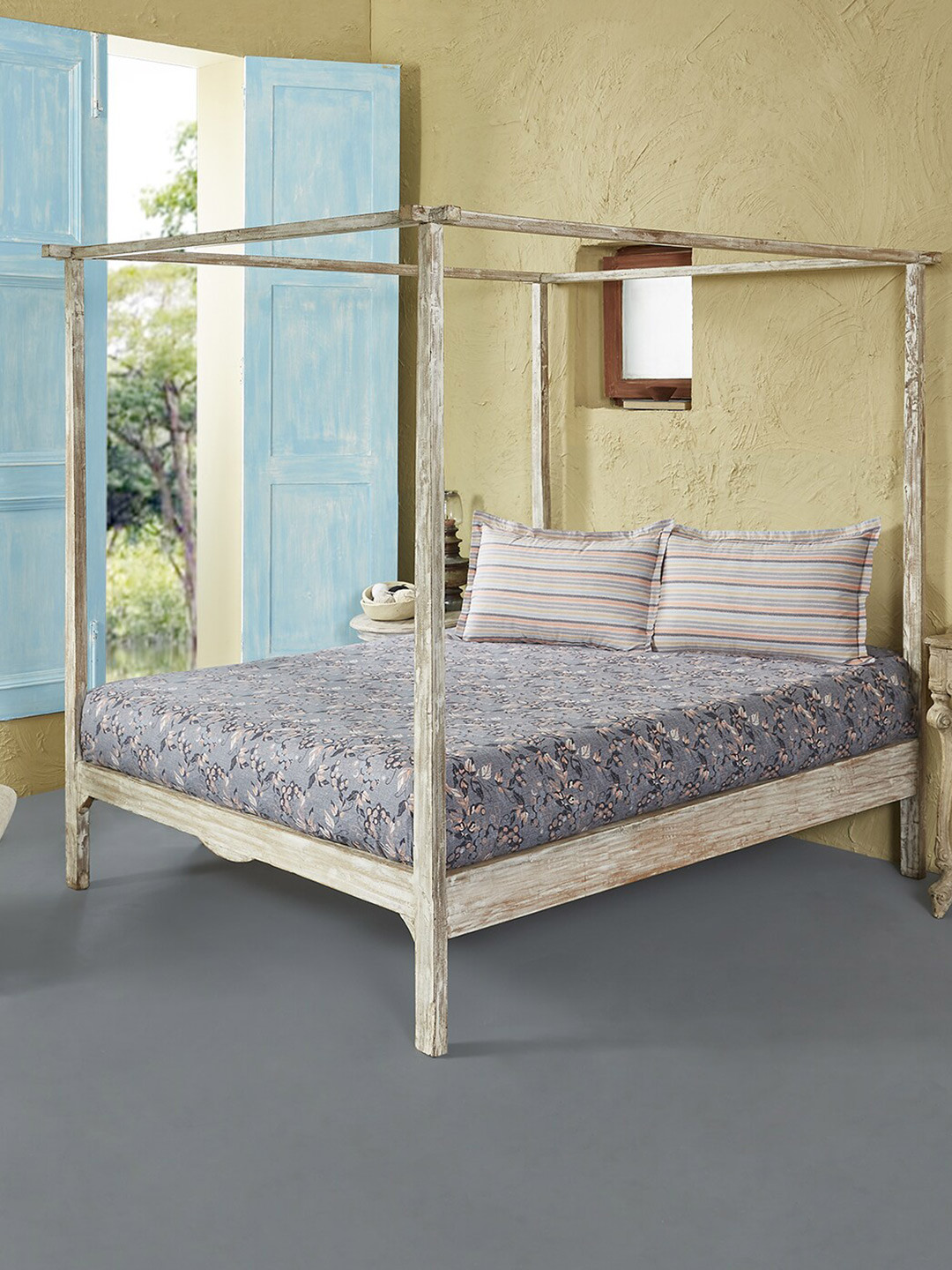 Buy Trident Grey & Peach Coloured Floral 144 TC Pure Cotton King