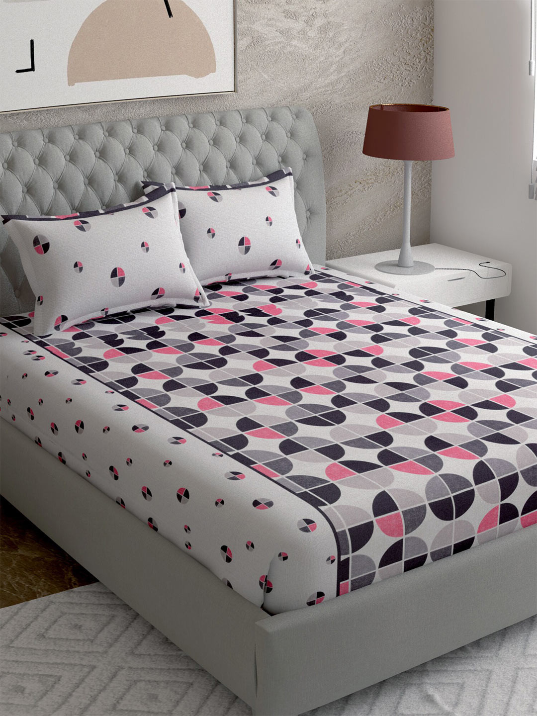 Buy EverHOME White & Pink Geometric 144 TC Super King Bedsheet With 2