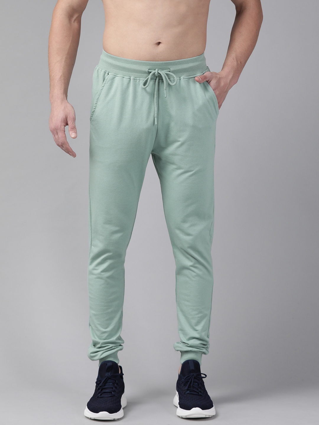 roadster joggers myntra