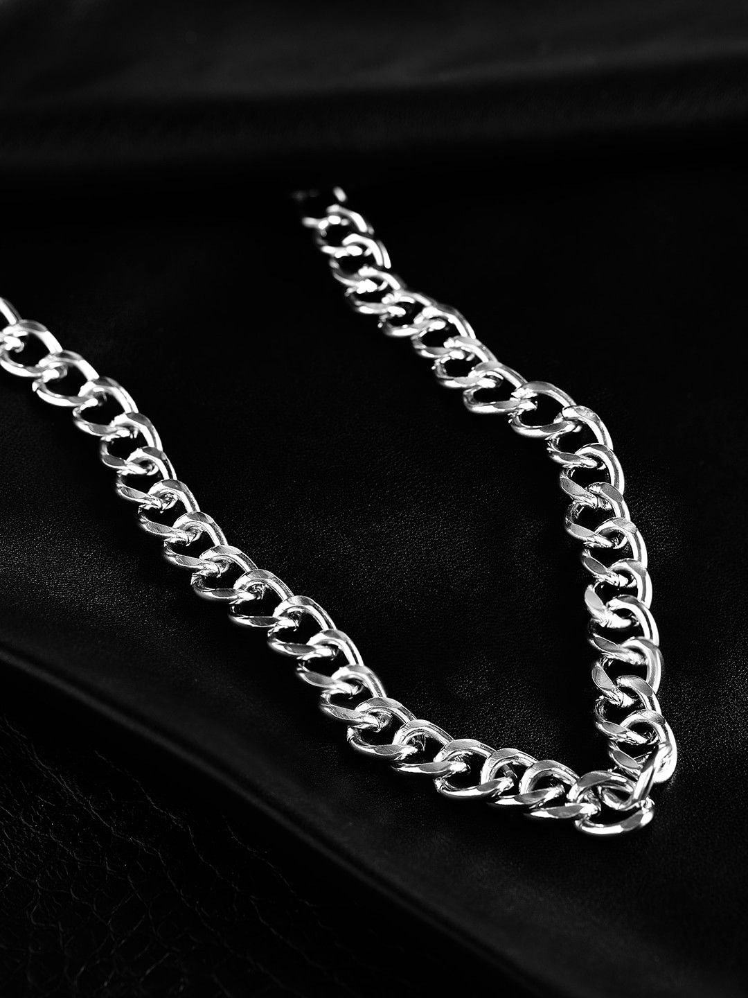Buy The Roadster Lifestyle Co Men Silver Plated Chain Necklace And