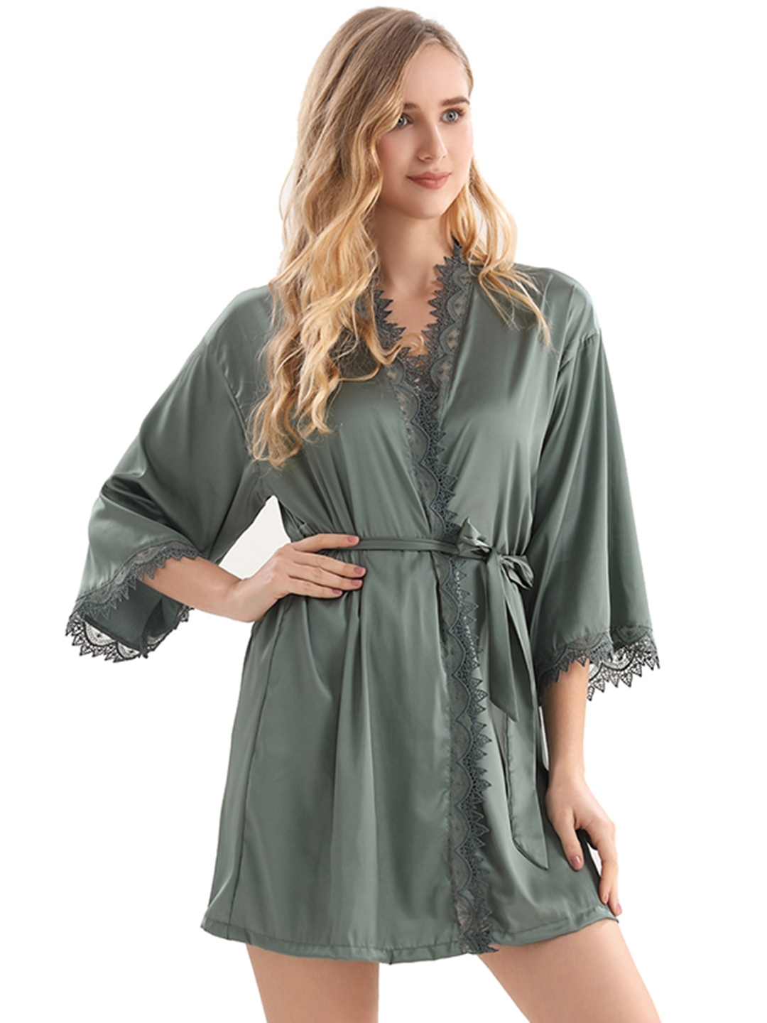 urbanic robe