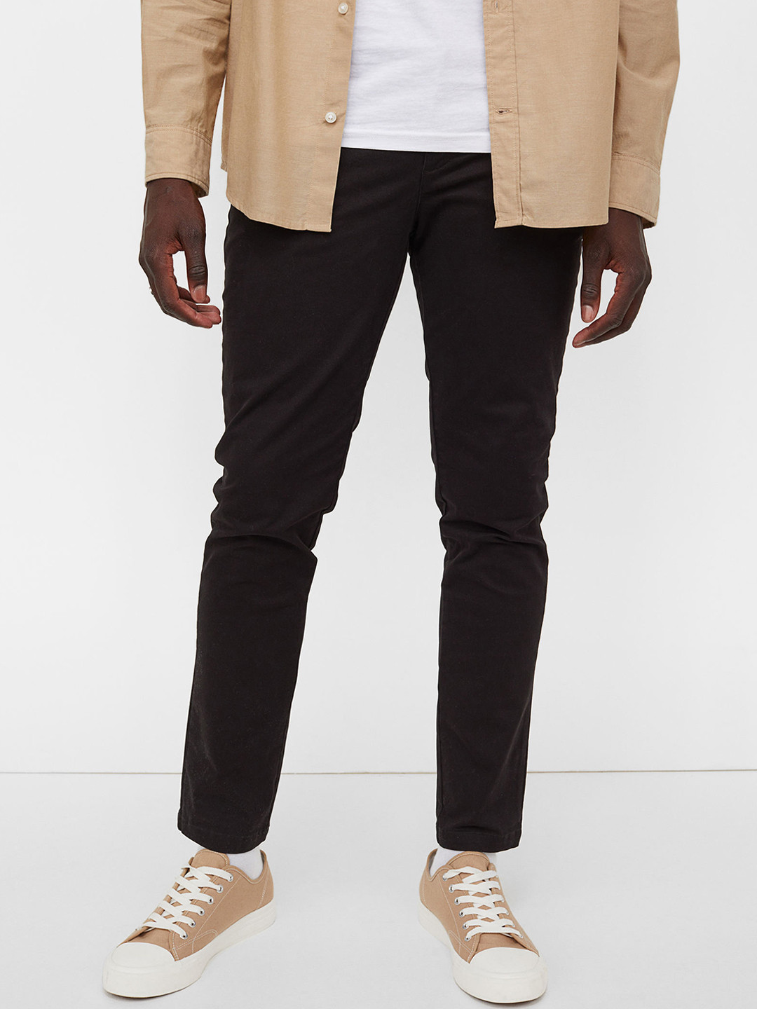 Buy H&M Men Black Solid Skinny Fit Cotton Chinos Trousers for Men