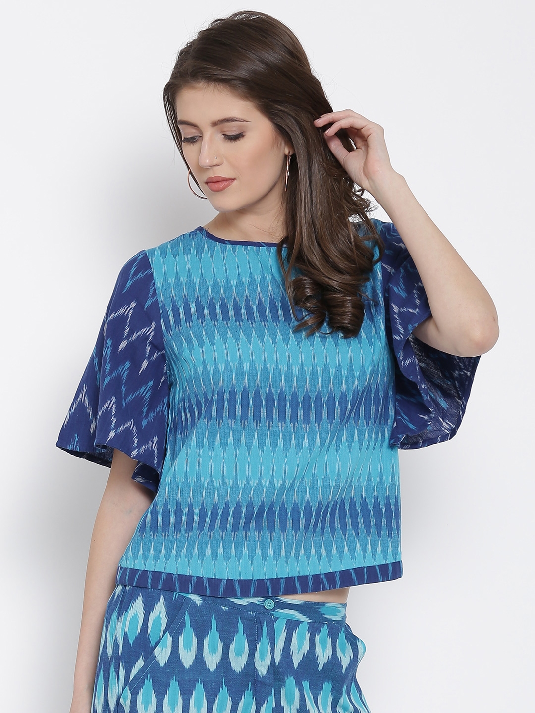 patterned tops womens