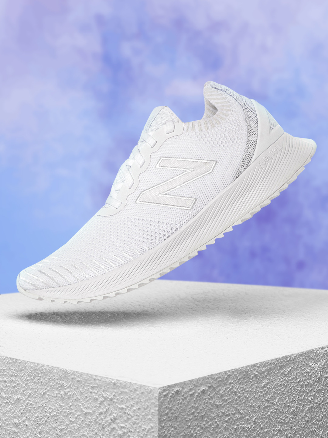 mens white new balance shoes