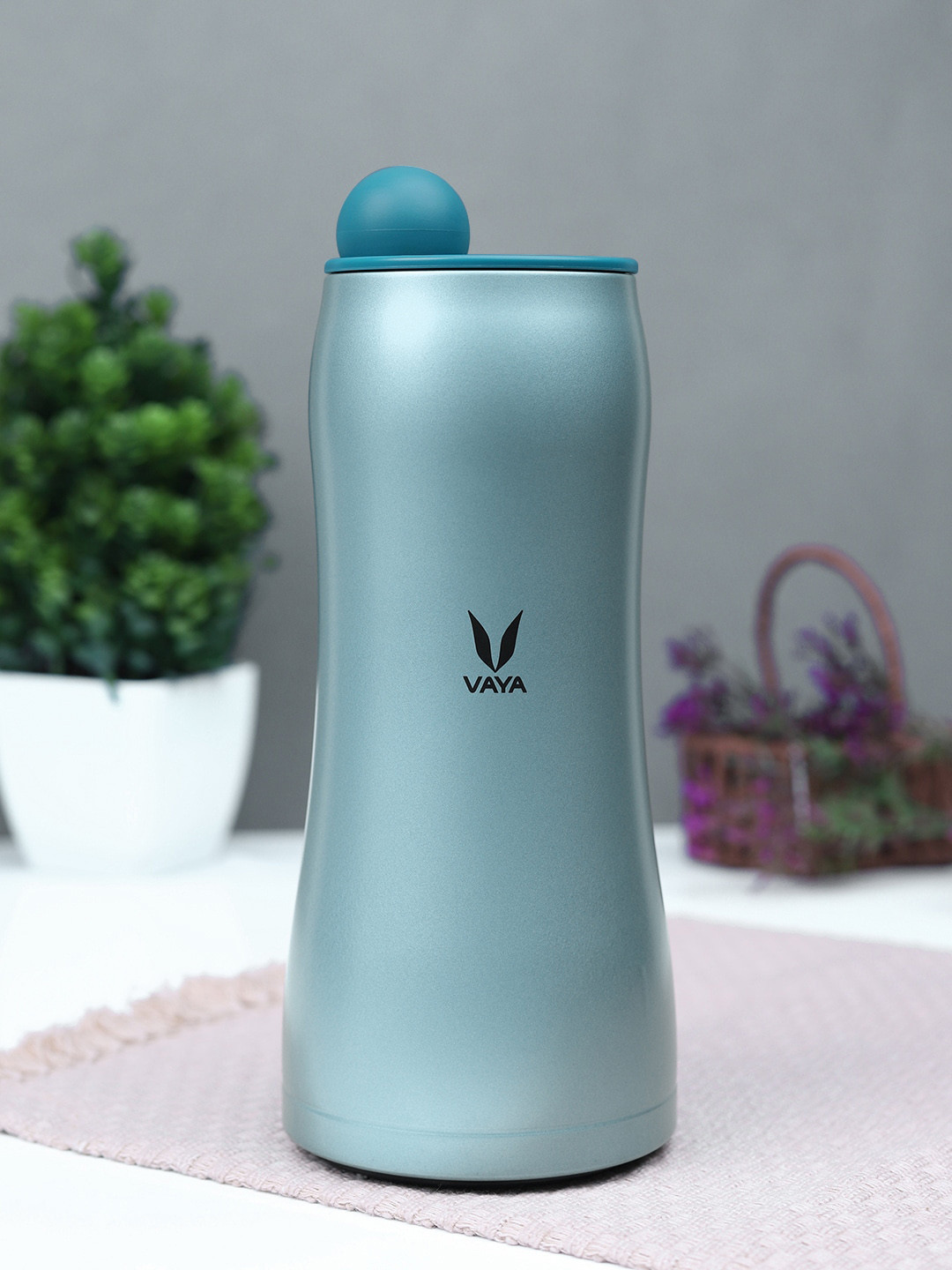 Buy Vaya Blue Solid Water Bottle With Globe Lid 900 ML - Water Bottle ...