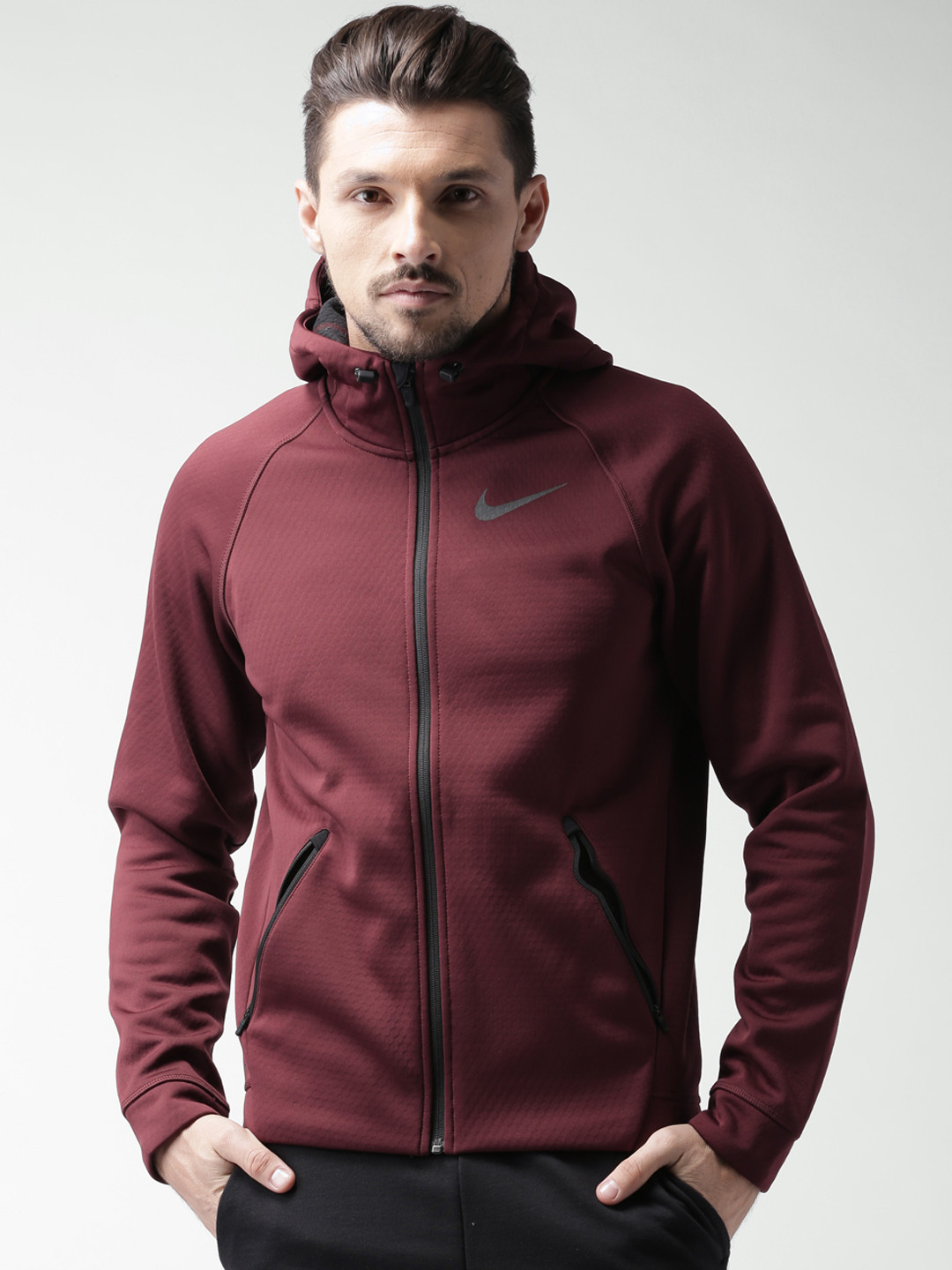 Buy Nike Maroon Hooded Sweatshirt - Sweatshirts for Men 1589399 | Myntra