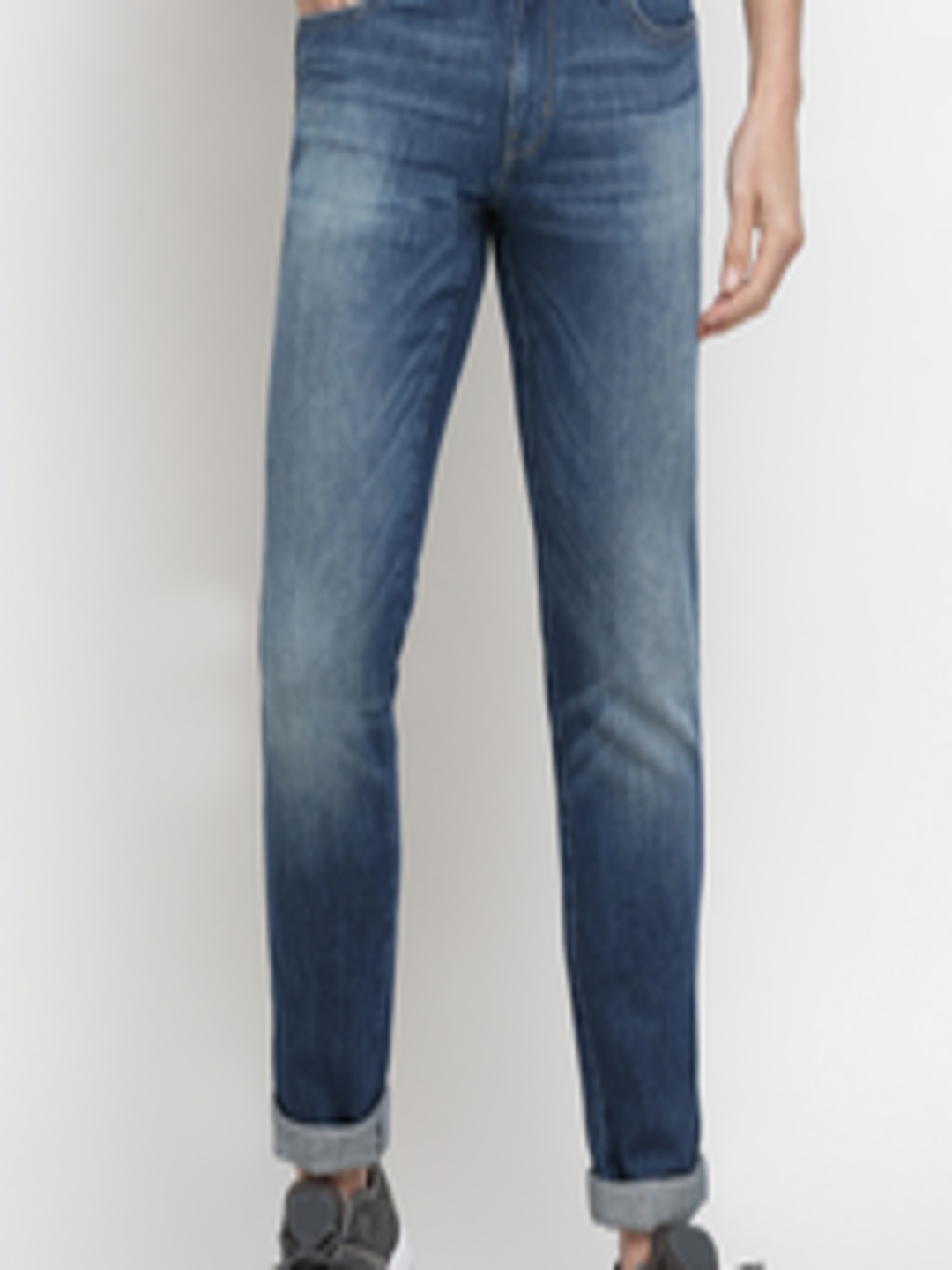 Buy Wrangler Men Blue Slim Fit Low Rise Light Fade Stretchable Jeans ...