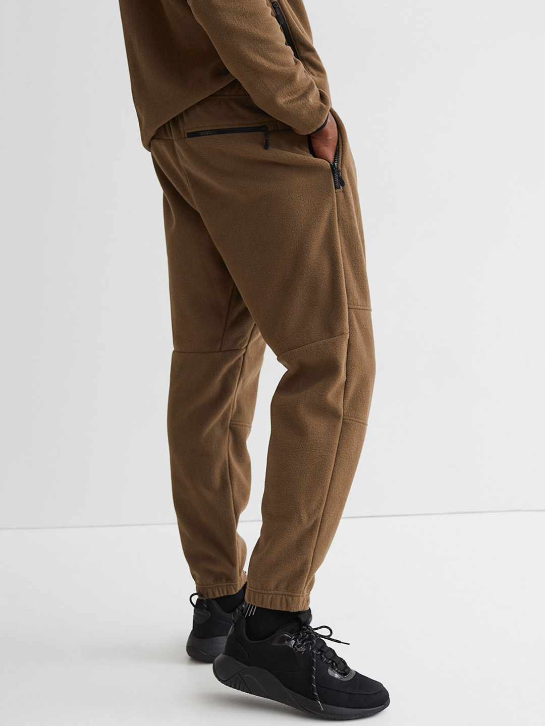 Buy H&M Men Brown Relaxed Fit Fleece Joggers Trousers for Men 16038572 Myntra