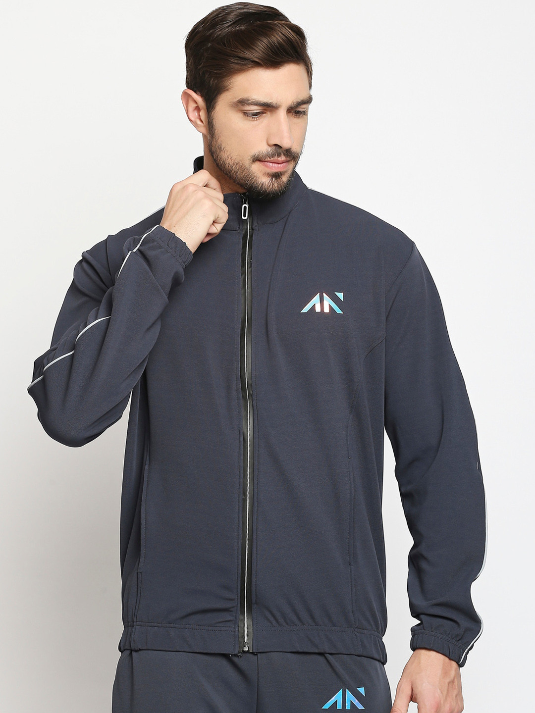 Buy AESTHETIC NATION Men Grey Geometric Sporty Jacket - Jackets for Men 16042994 | Myntra