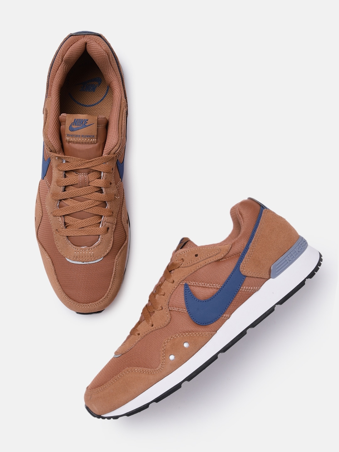 nike venture runner brown