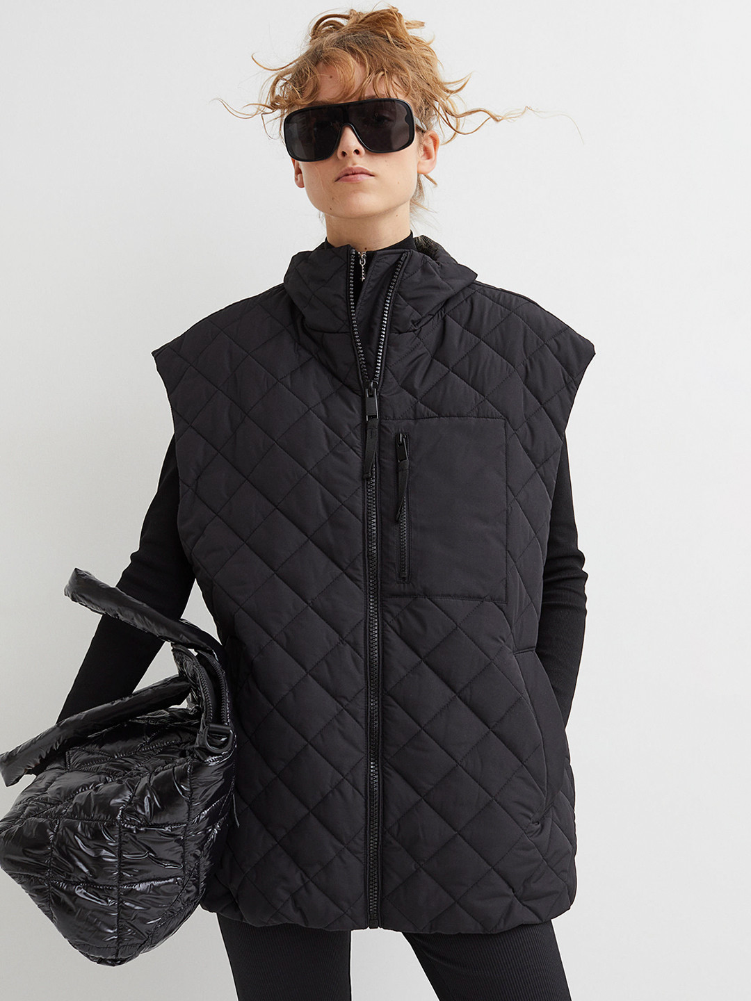 Buy H&M Women Black Solid Oversized Quilted Gilet Jackets for Women