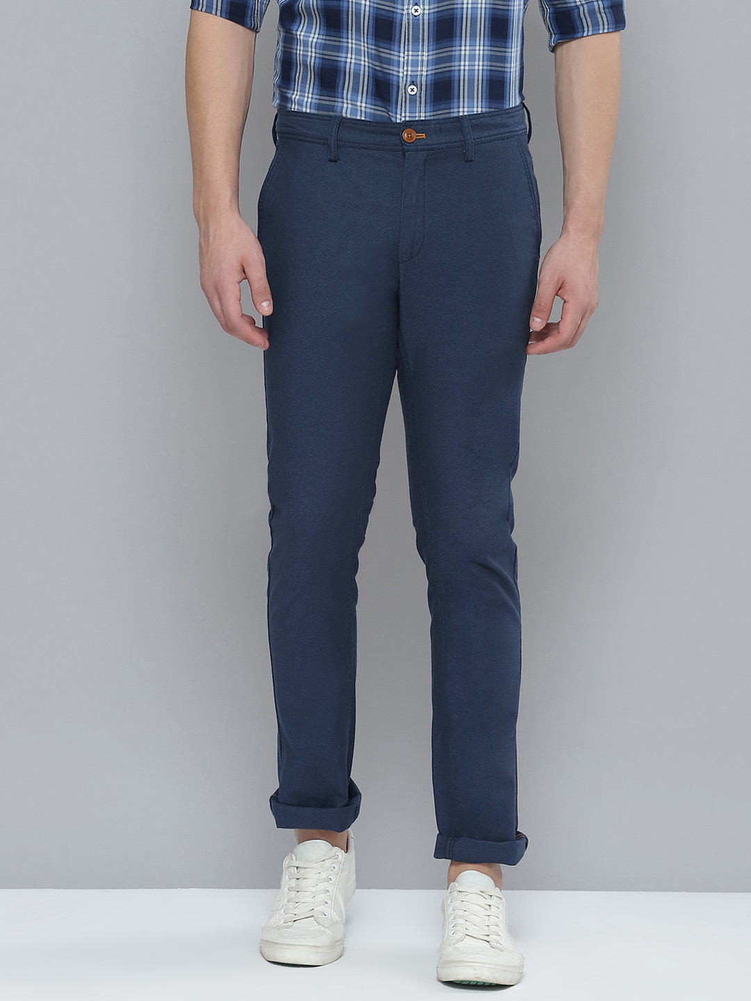 Buy Indian Terrain Men Textured Brooklyn Slim Fit Trousers - Trousers ...