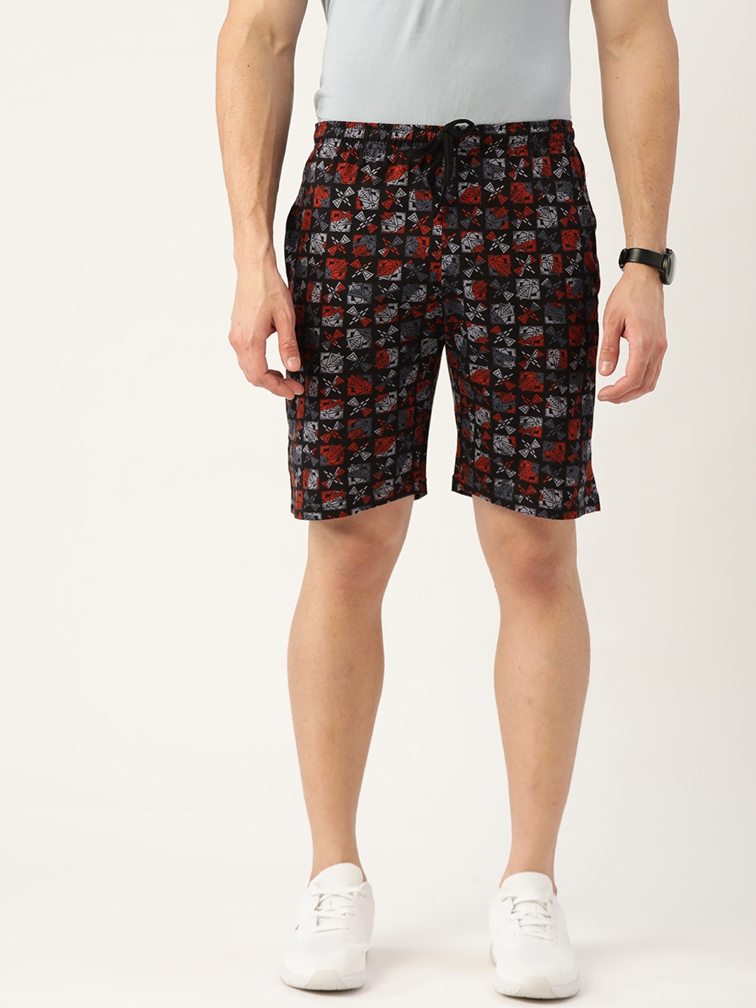 Buy ROMEO ROSSI Men Black Printed Shorts - Shorts for Men 16160518 | Myntra
