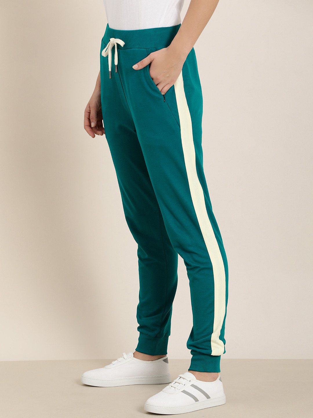 Buy Difference Of Opinion Women Green Solid Slim Fit Cotton Joggers