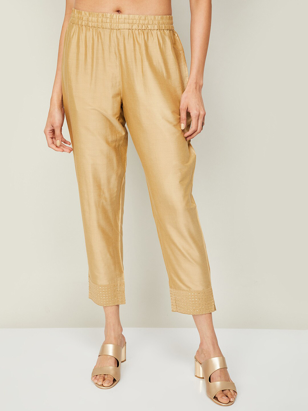 Beauty Trousers in Gold Flower