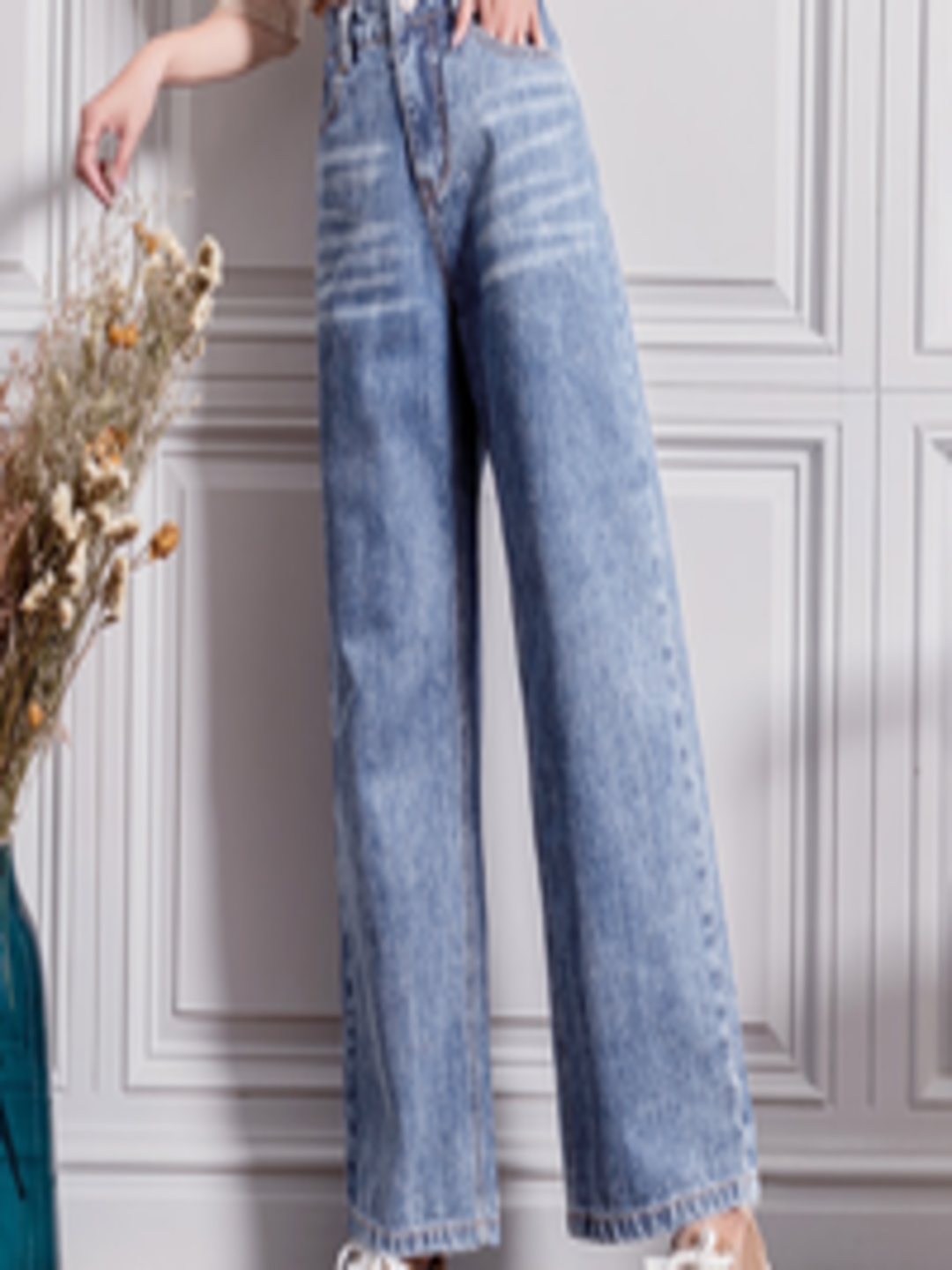 Buy URBANIC Women Blue Cotton Light Fade Simplicity Jeans - Jeans for ...