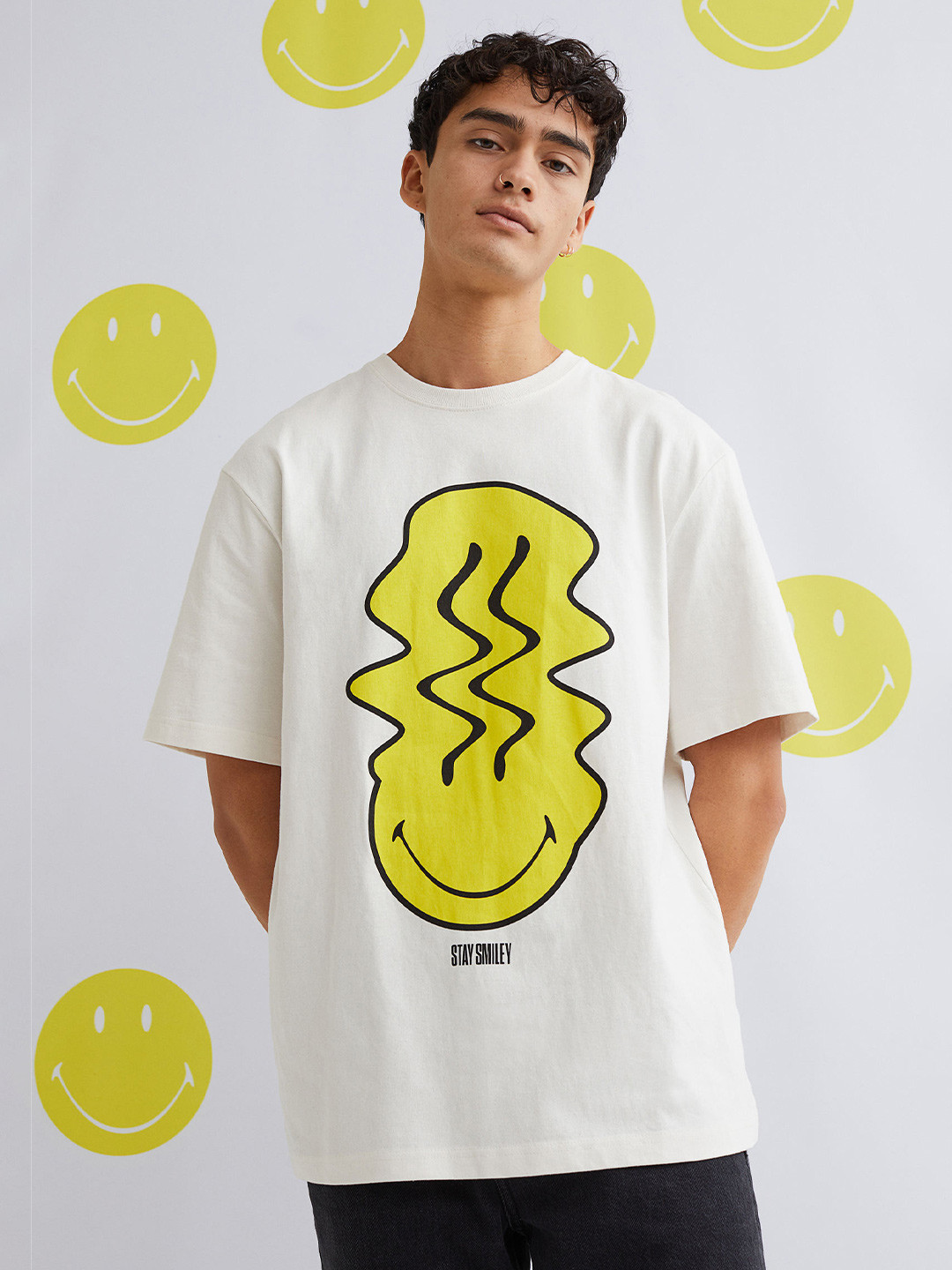 Buy H&M Men White Cotton Relaxed Fit Printed T Shirt Tshirts for Men