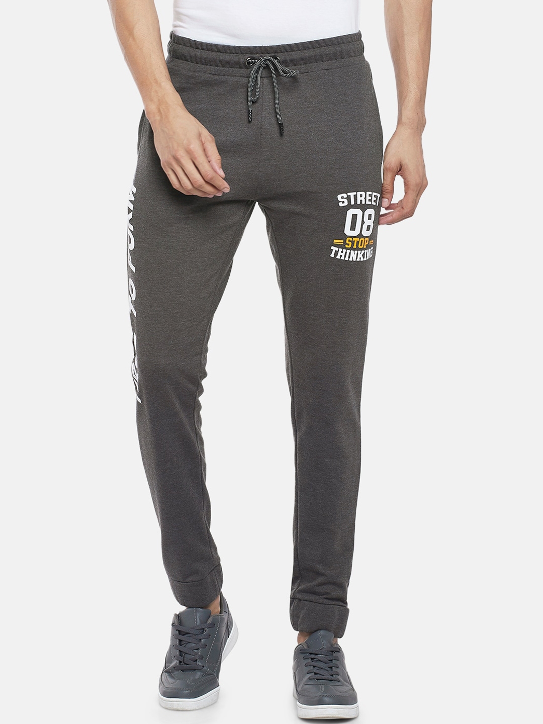 joggers myntra