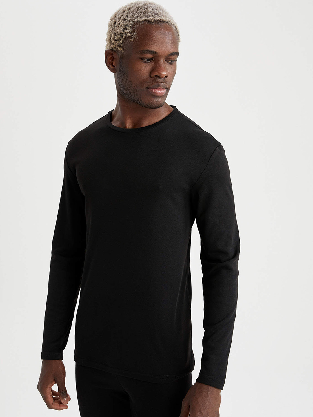 Buy DeFacto Men Black Thermal T Shirt Thermal Tops for Men 16498304