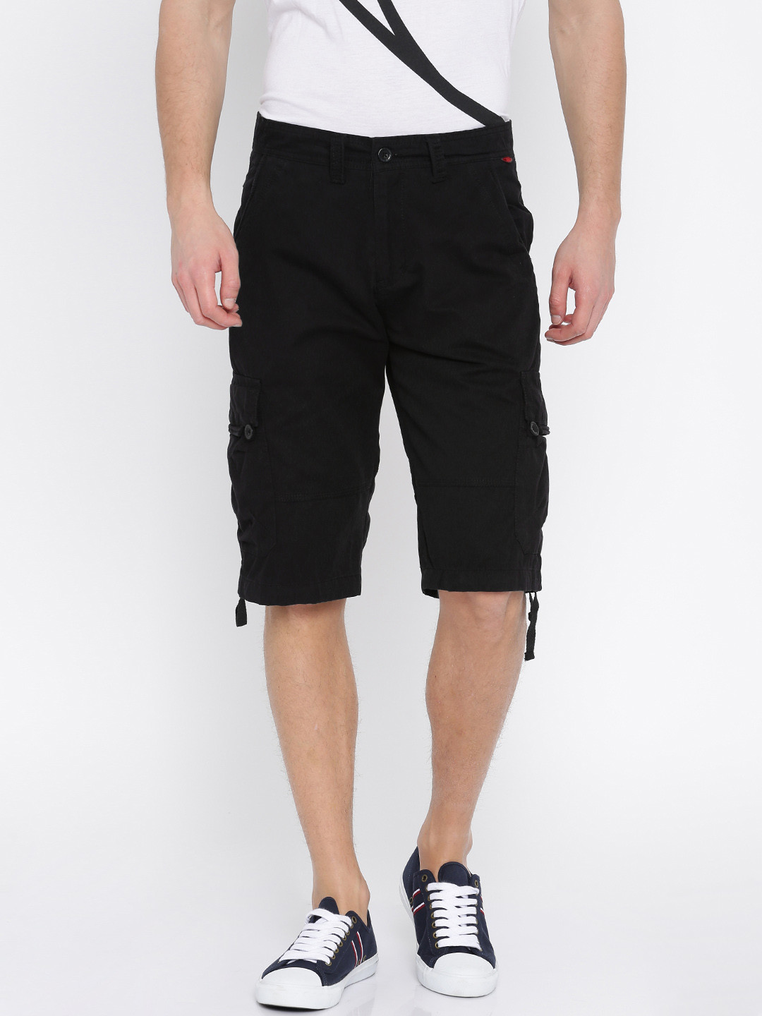 Buy Sports52 Wear Men Black Solid Regular Fit Cargo Shorts Shorts for