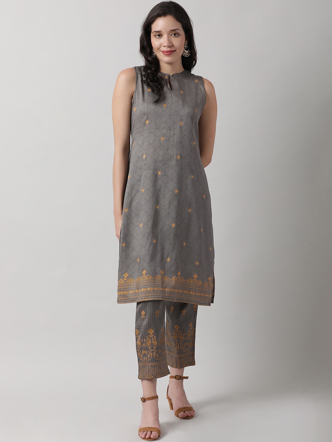saaki kurta set
